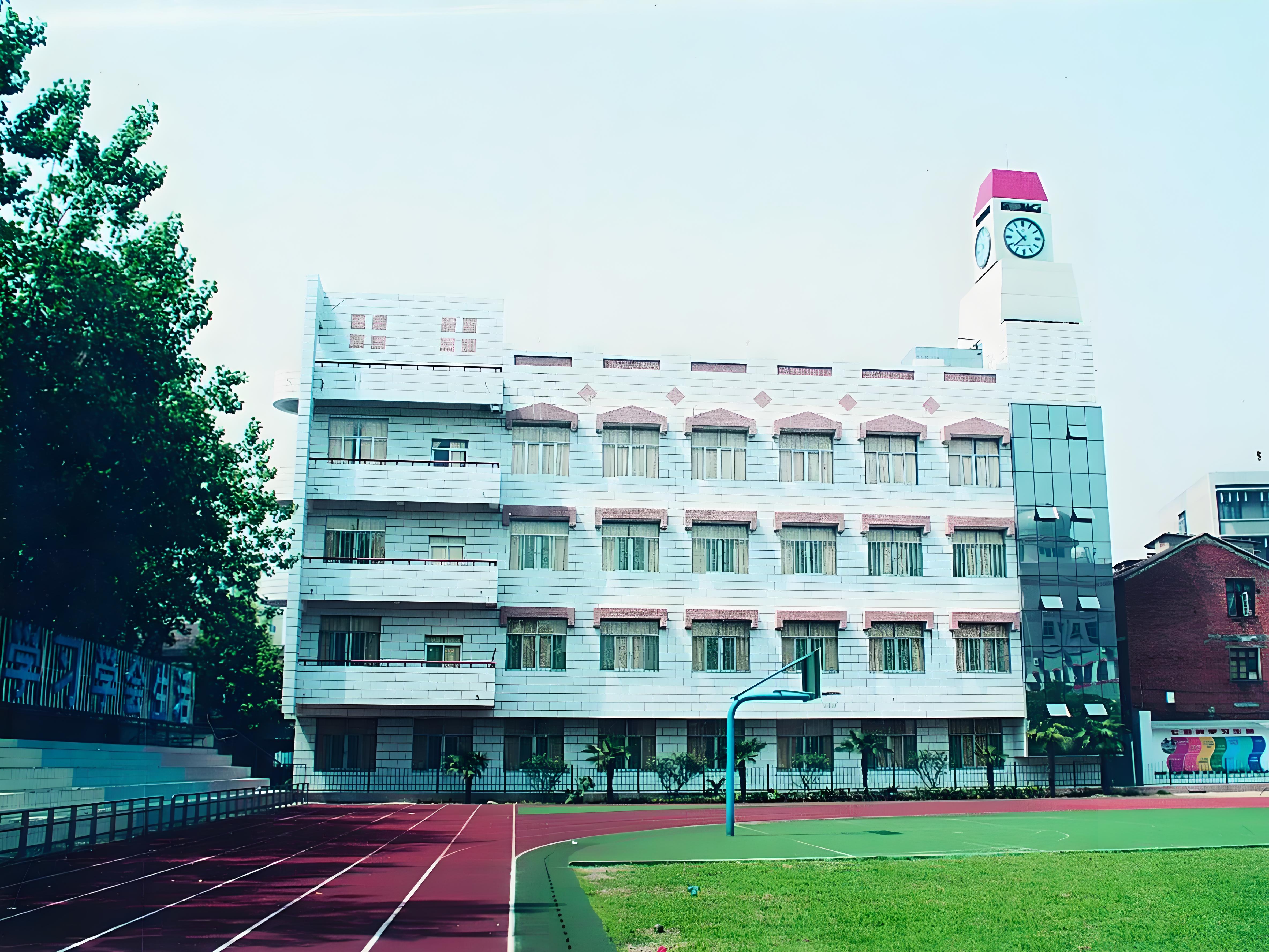 合生湖山国际育才小学