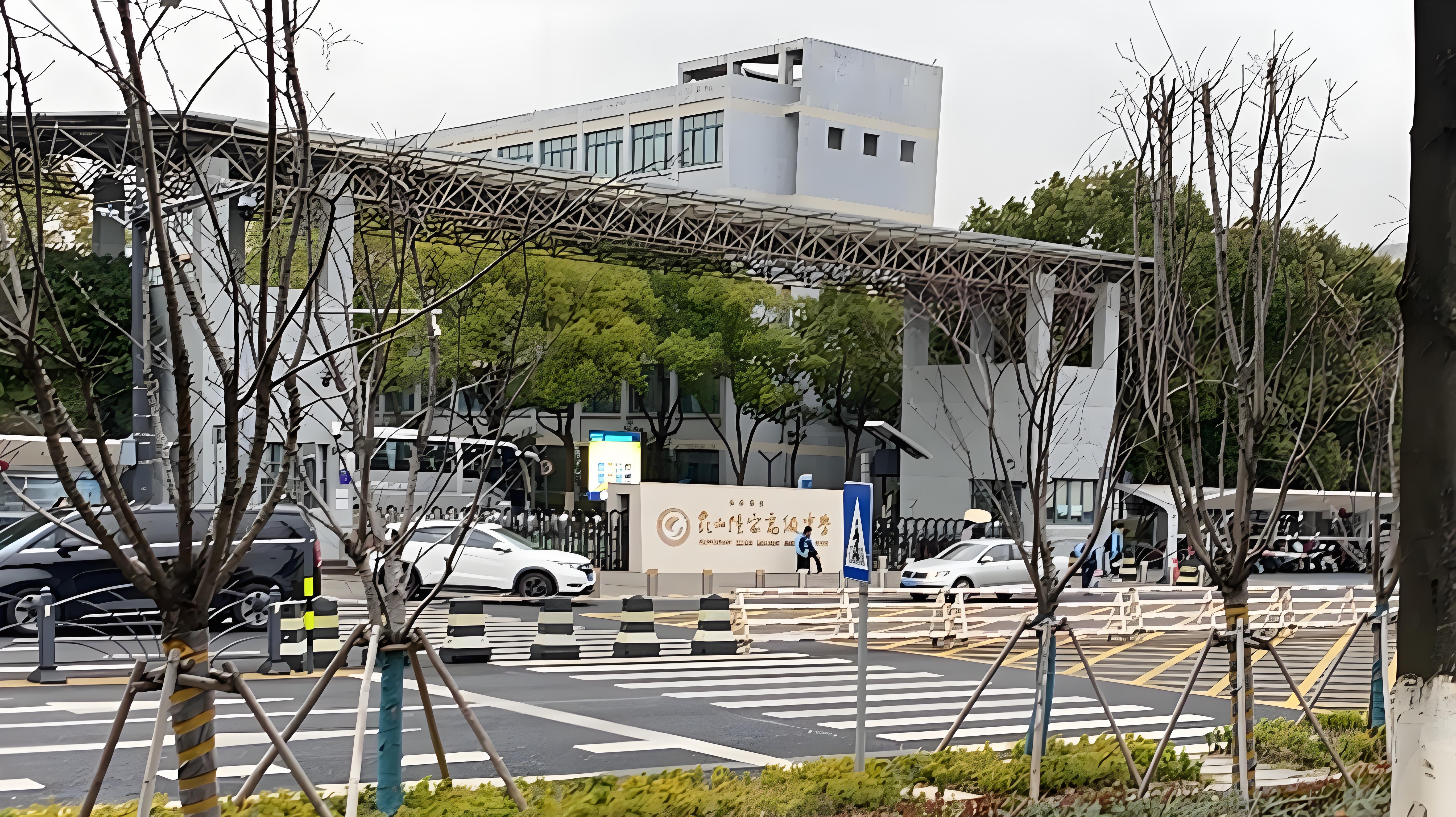 昆山陆家国际学校