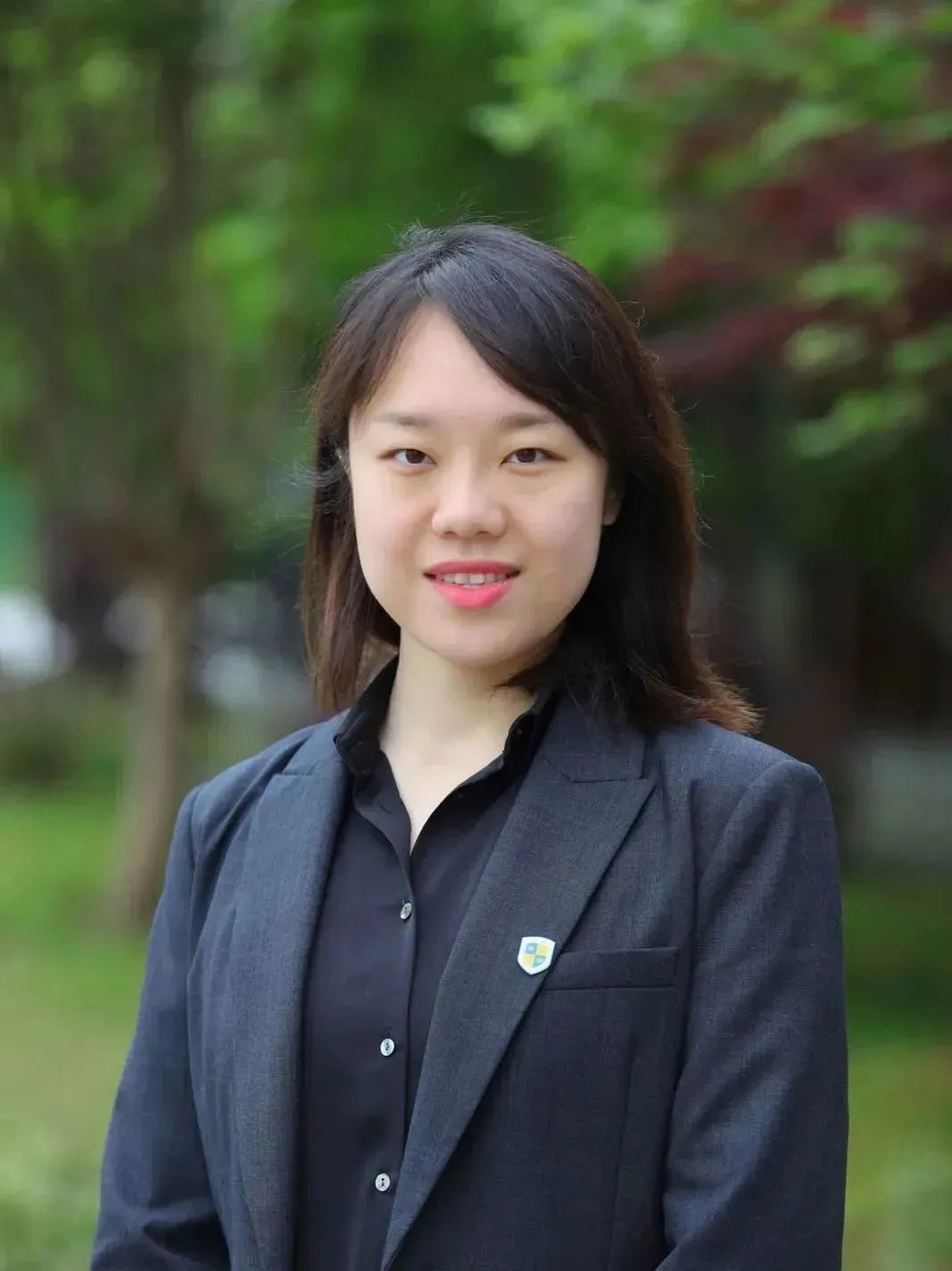 Ms. Meredith Li