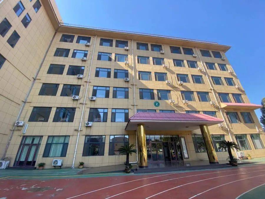 临清市外国语学校照片