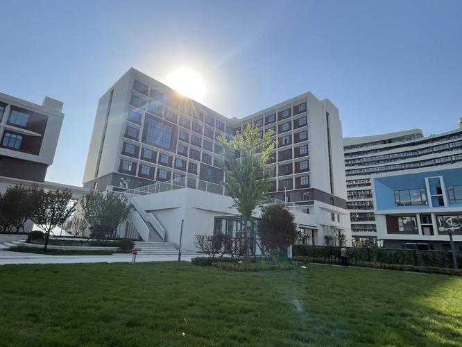 青岛东方剑桥文理学校照片